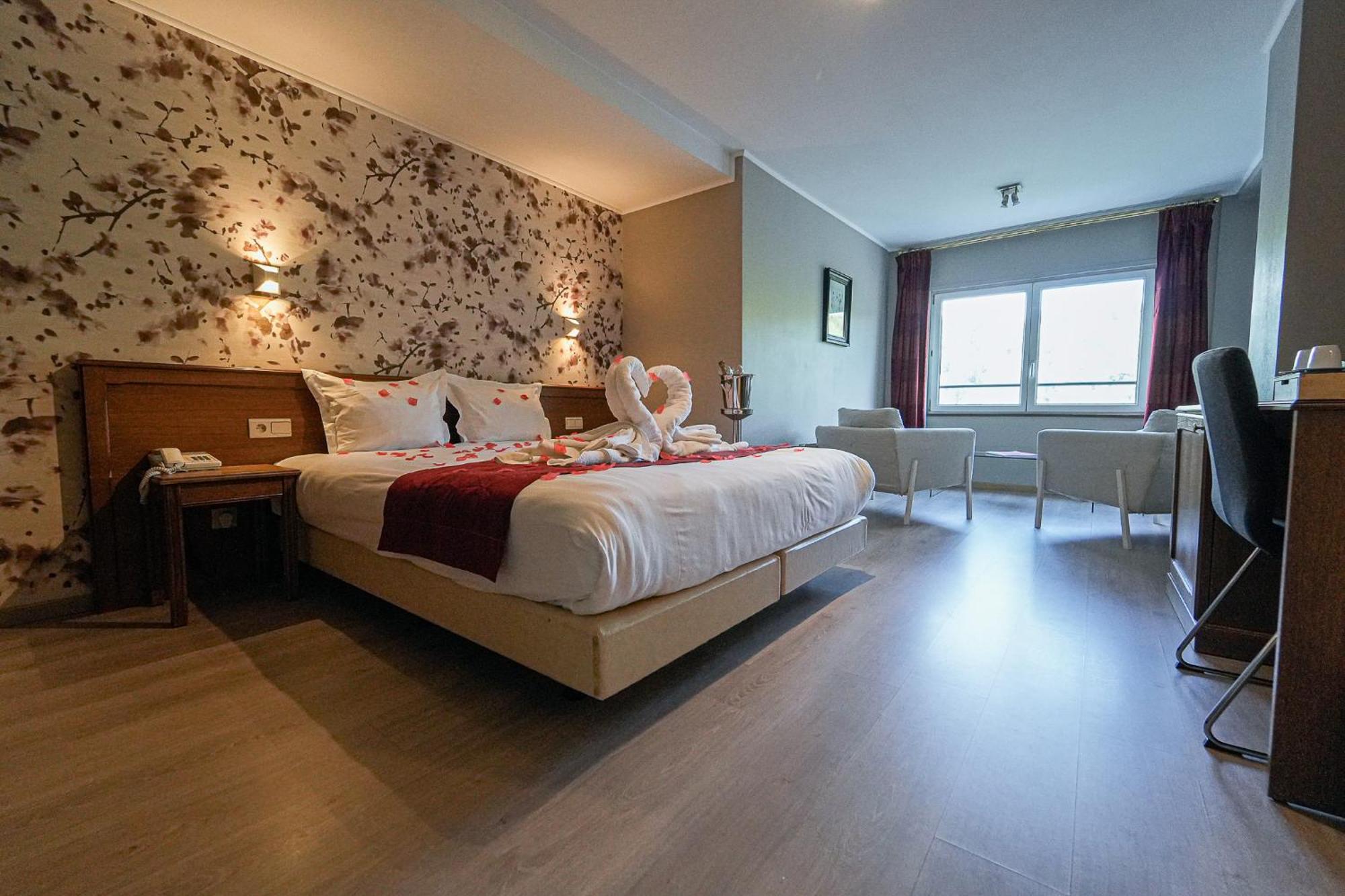 Hotel Panorama Бульон Экстерьер фото
